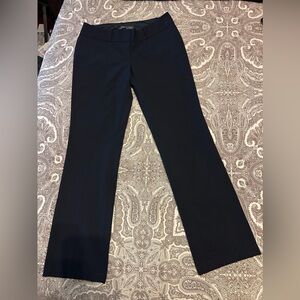 Limited Drew Fit, Navy pants, size 6R.